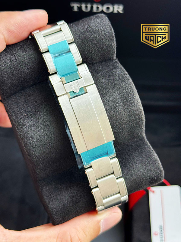 Tudor black bay54